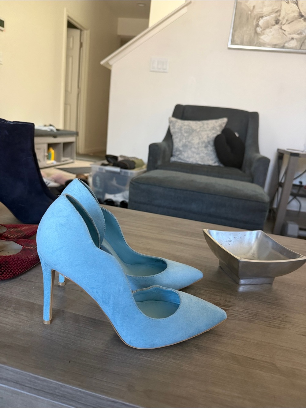 Guess blue suede heels - Picture 2 of 3